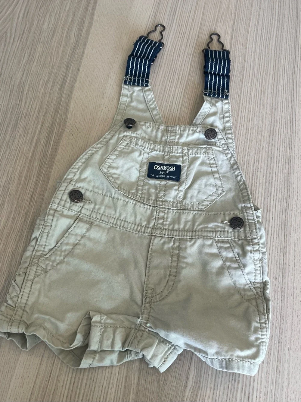 OshKosh Bgosh sweet classic
